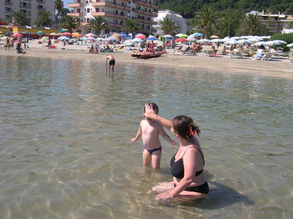 Aparthotel I Delfini 3*